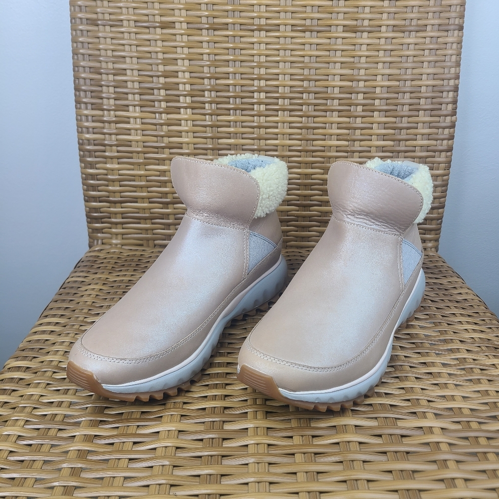 Cole Haan ZeroGrand All Terrain Waterproof Shoes Boots Pull On Cream Size 7.5